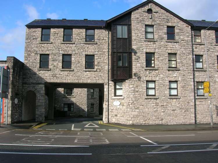 Qagj 1 F Irqca XLI2 De At Rqc JB0