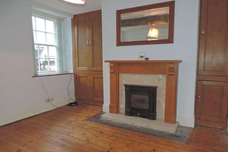 Lor Eq PM Ayf4nrb QSRM Zw Z Kp Z PU