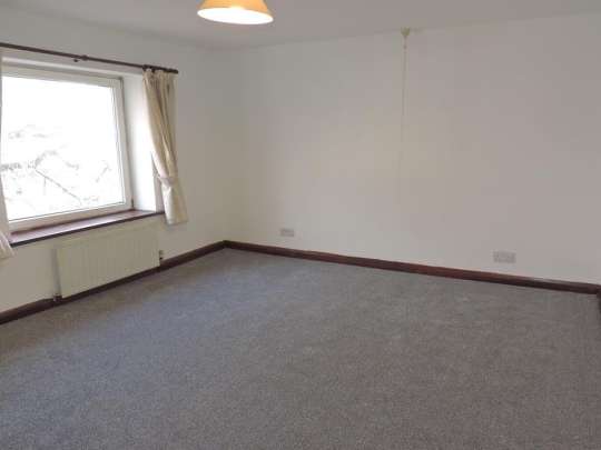 Ltnrbd Bnt E Oyi Q6 BK Pn E Bg