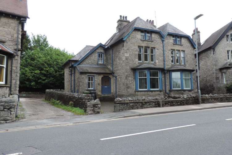 C Fzri Yv Jd9 B Lyk Wq Rr Y Mhay Bwz M