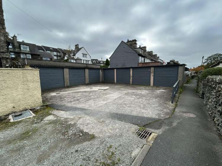 Yhxor Q Loc Ee Iinyz UE2 S Zg