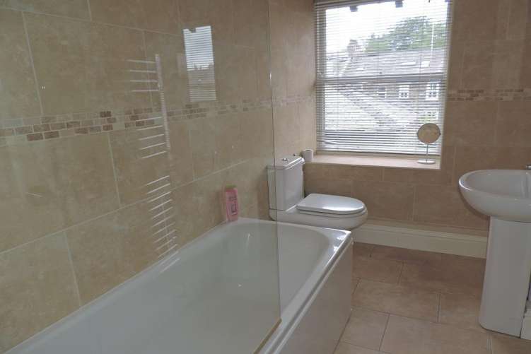 1 Lmuzy Uz AUOMV E Er6 Isq A