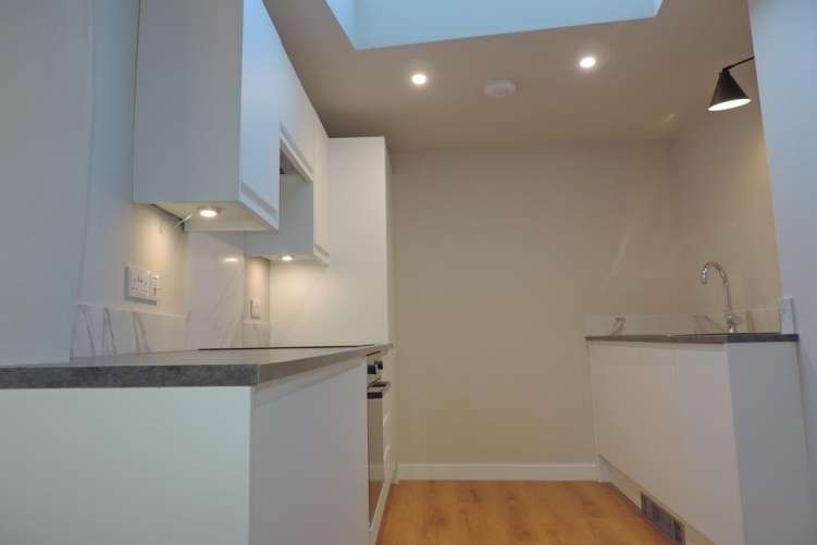 AA Zt3 MW Uu0 S Ah Ek K St Y Hw