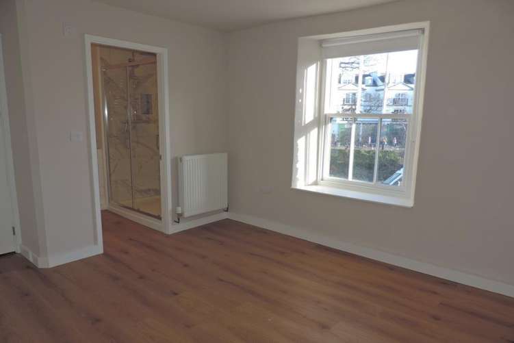 Ur Iw Qo ION Uqv Gx N Ko4kj IQ