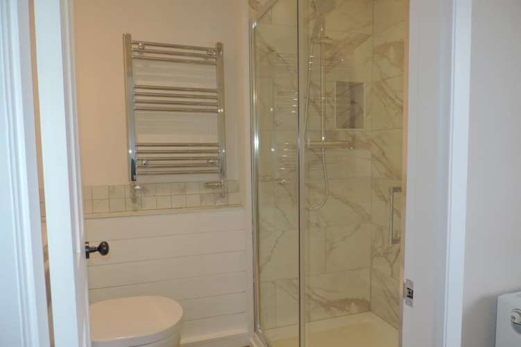 F97k8i G0 G0q N Lm UA3 Tr HQ