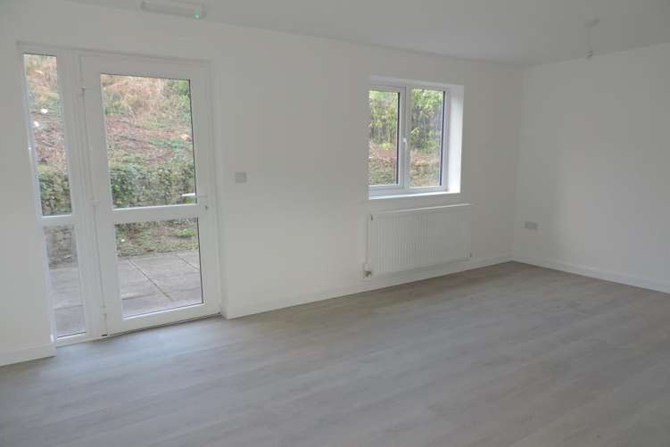 Ilx ODQ5 Ov EK b2n U4 Sml CA