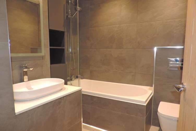 7 CFF3399q U6yt FIQ5 A2d MQ