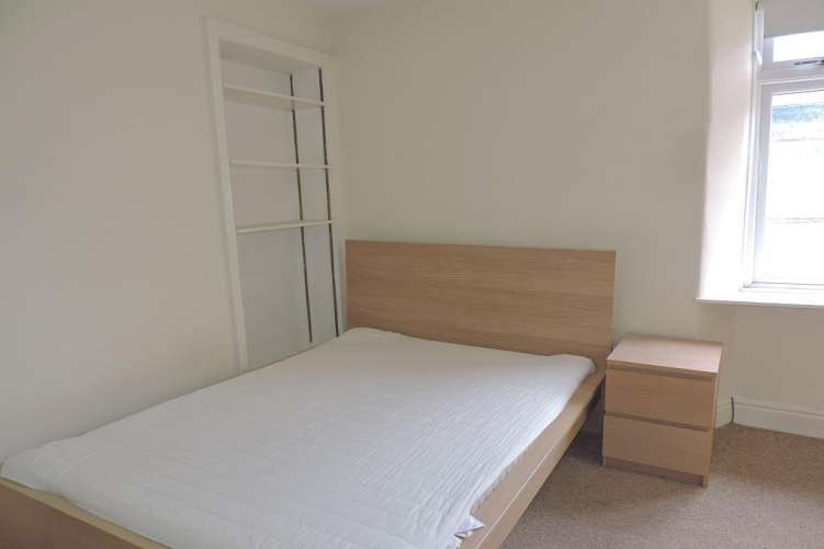 J Yl7fqkxt Eqxzz A4c LU Osw