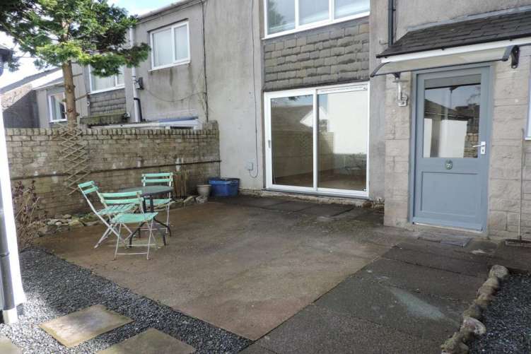 2 Sm CC Iwcq0 O610iyx ZP Vh Q