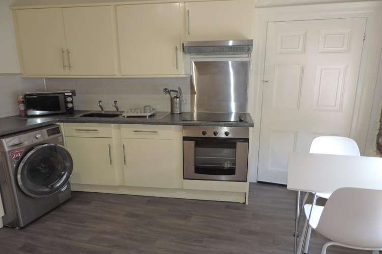Fe E74 En U2 UCYU1 O Nt4mkx A